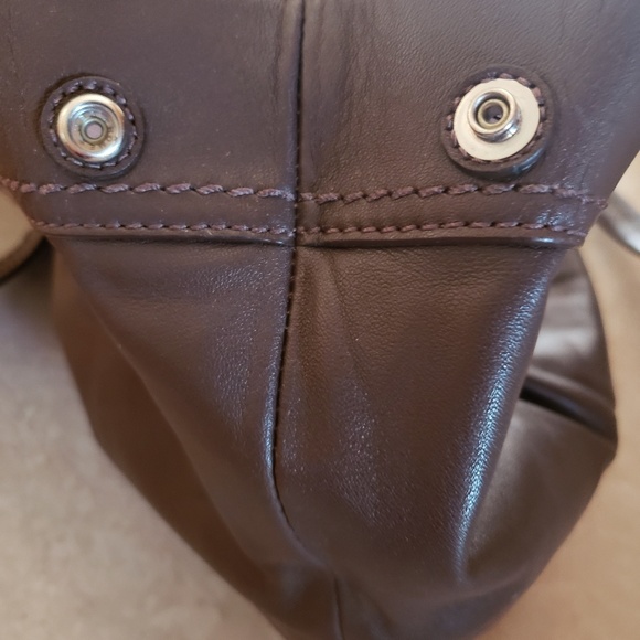 Coach purse - Picture 4 of 6